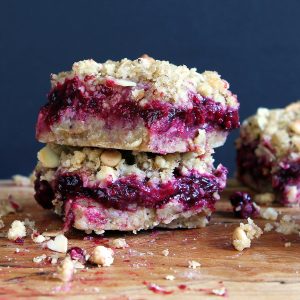 blackberry-crumble-slice-gluten-free